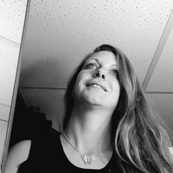 Meet your Posher, Rachael - Picture 1 of 1